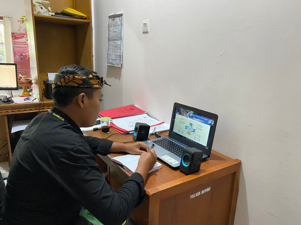 Zoom Meeting Penguatan Tata Kelola Pemerintahan Desa di Bidang Digital, Tentang Sosialisasi Percepatan Transformasi Digital Desa